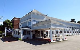 Seacoast Inn
